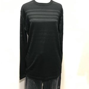 Giorgio Armani men’s light weight black sweater